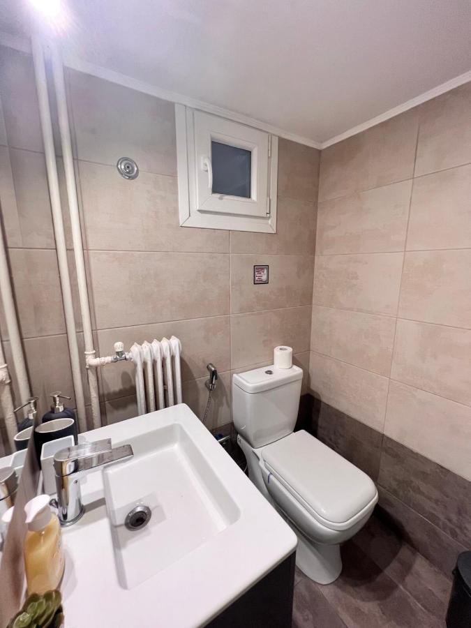 Thesian Apartment In Centre Of Atene Esterno foto